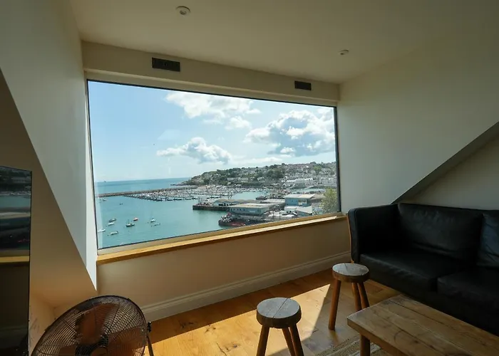 Fleur De Sel - Upside Down Cottage With Spectacular View & Parking