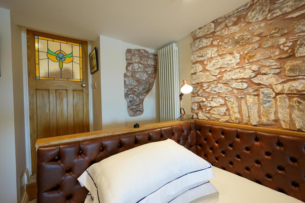 Holiday home Fleur De Sel - Upside Down With Spectacular View & Parking Brixham